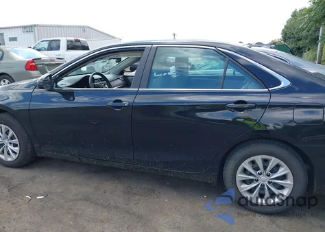 2016 Toyota Camry Le z USA, uszkodzony, nr VIN 4T4BF1FK5GR554466